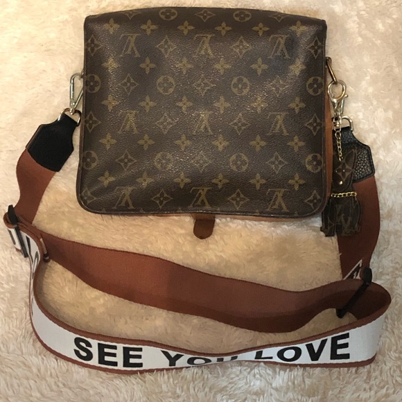 authentic LOUIS VUITTON CARTOUCHIERE MM - Picture 2 of 9